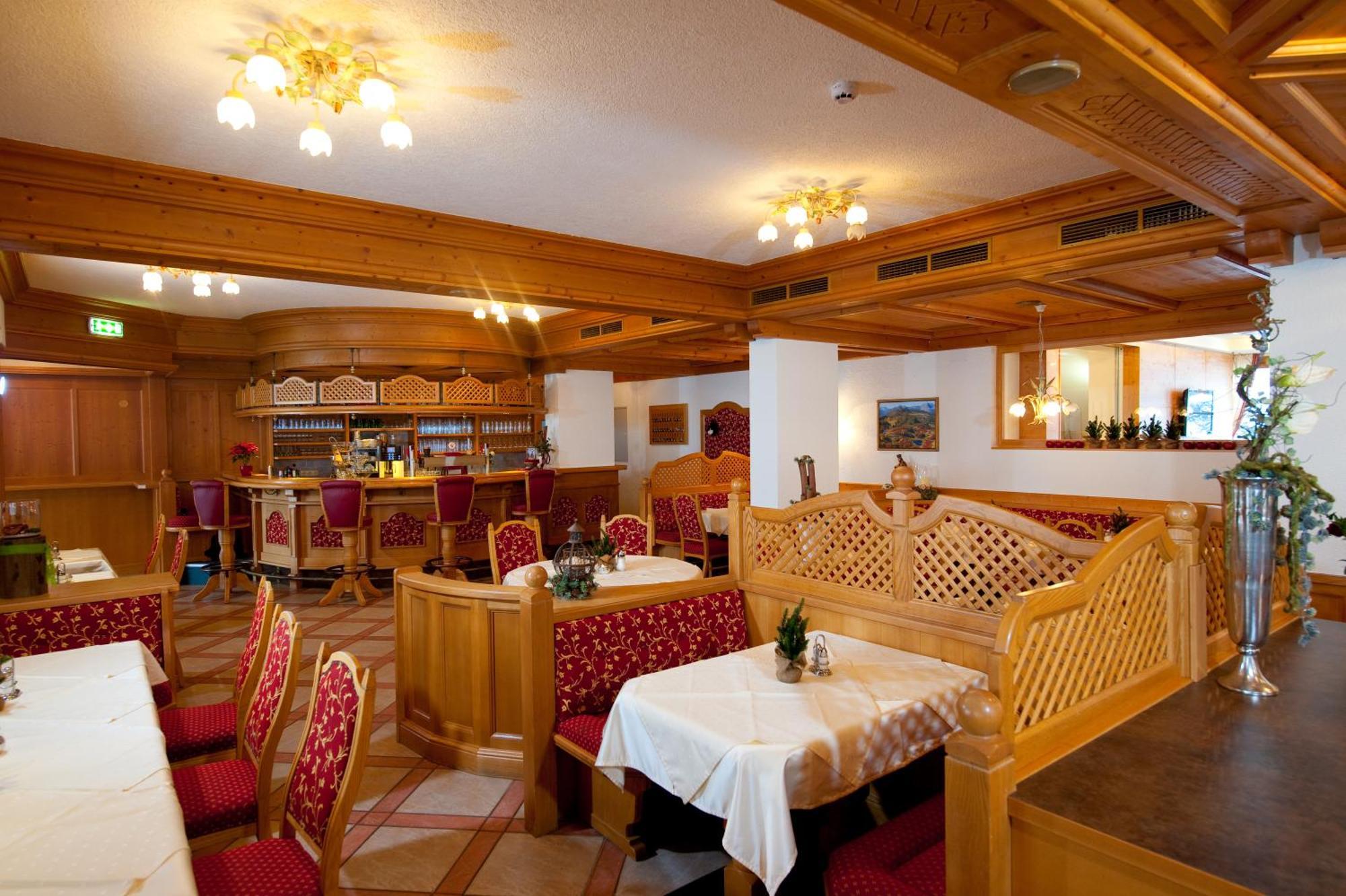 Hotel Roslehen Grossarl Buitenkant foto